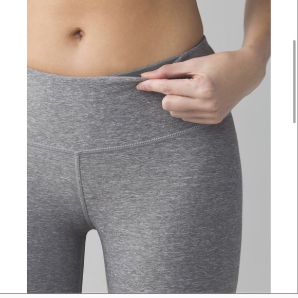 Grey Wunder under lululemon leggings - Picture 2 of 6